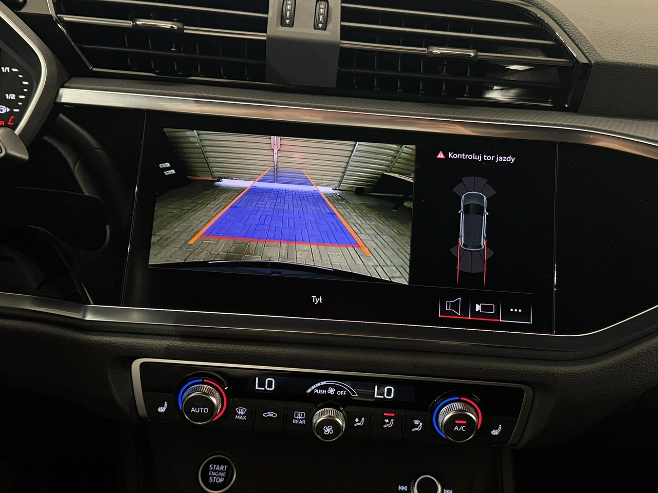 Audi Q3 - Zdjęcie 24