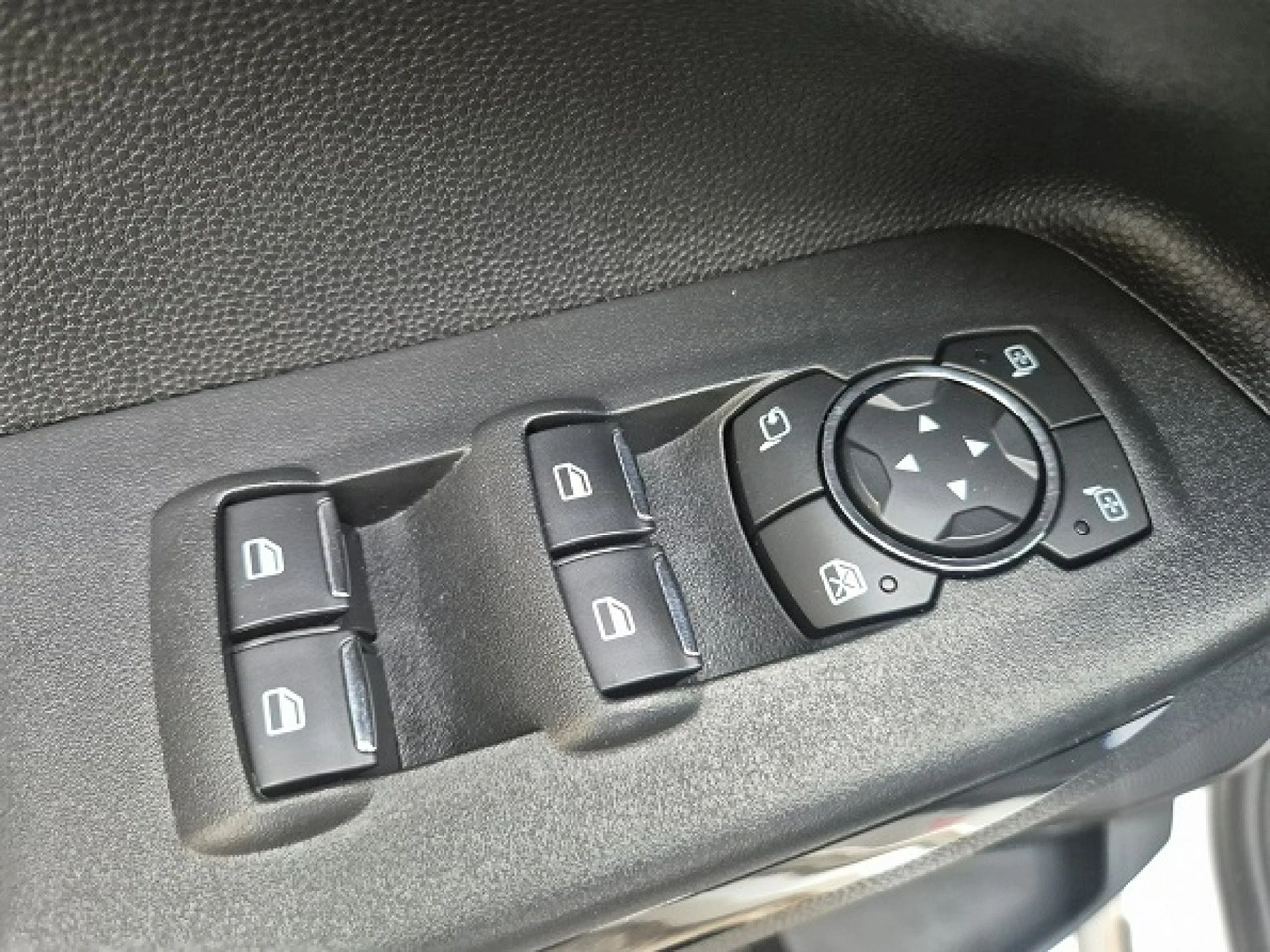 Ford EcoSport - Zdjęcie 24