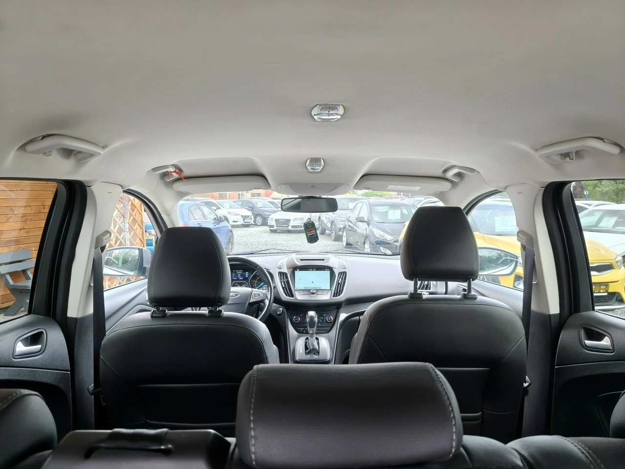 Ford Kuga - Zdjęcie 16