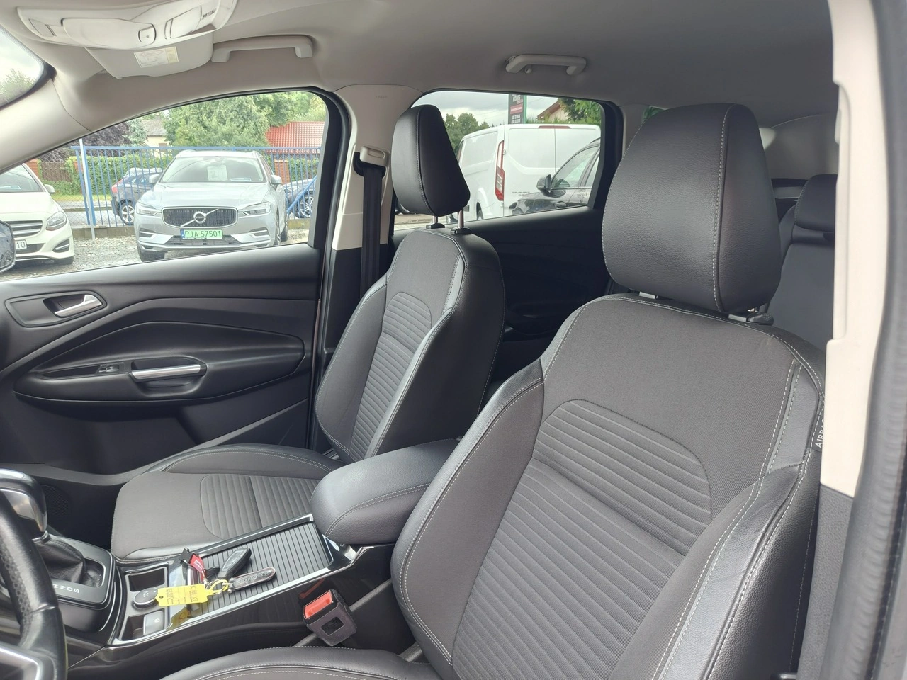 Ford Kuga - Zdjęcie 15