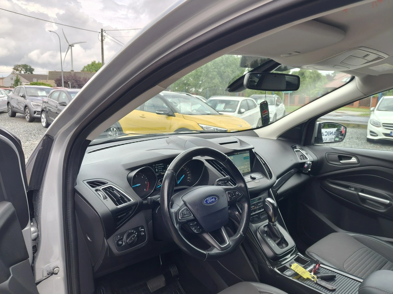 Ford Kuga - Zdjęcie 8