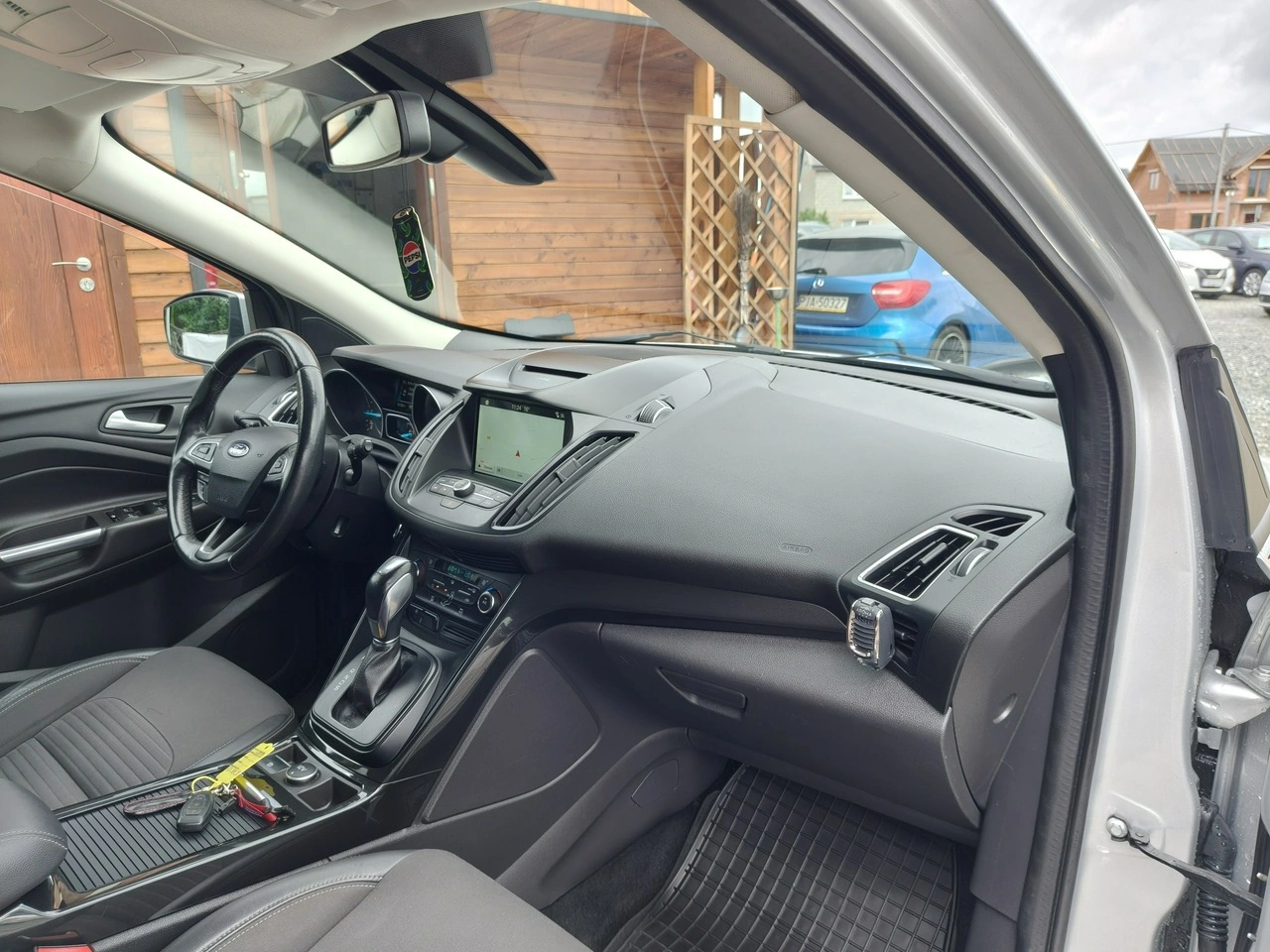 Ford Kuga - Zdjęcie 20