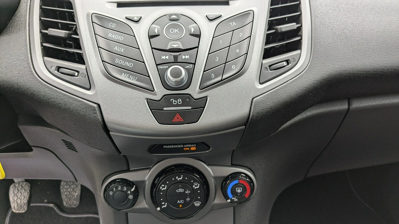 Ford Fiesta - Zdjęcie 27