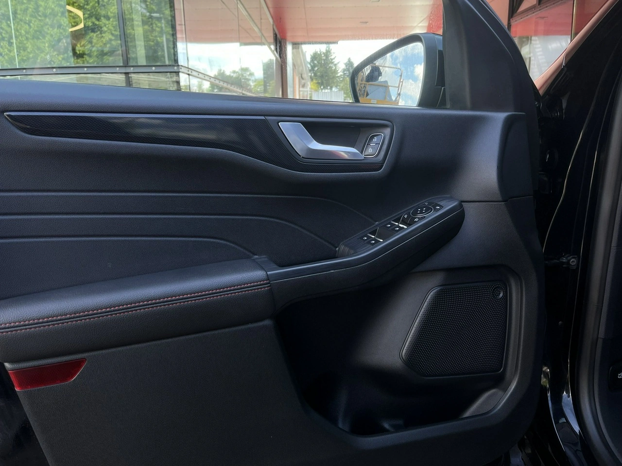 Ford Kuga - Zdjęcie 14