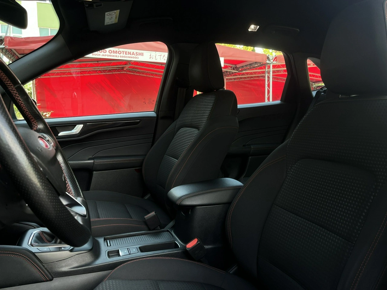Ford Kuga - Zdjęcie 15