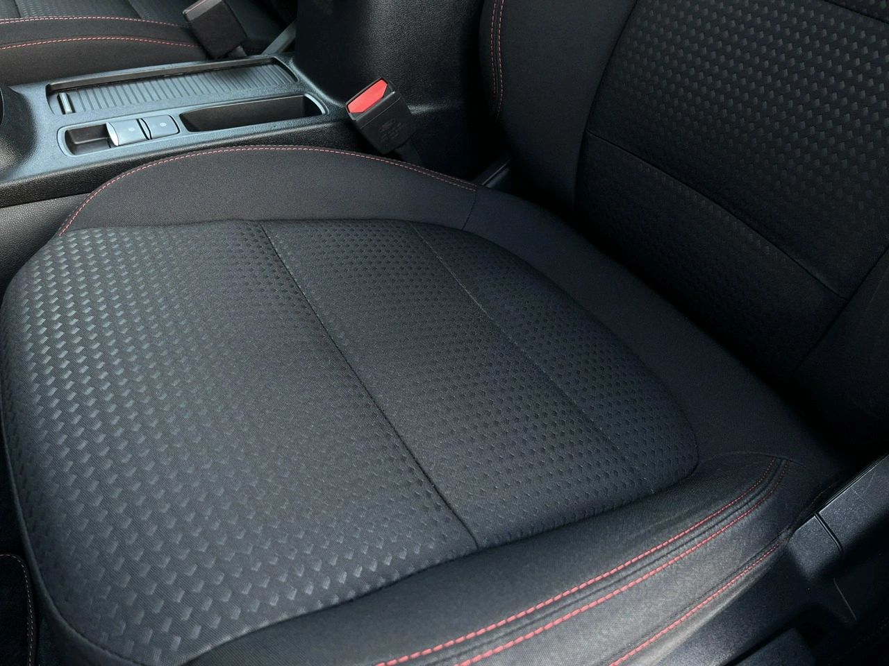 Ford Kuga - Zdjęcie 16