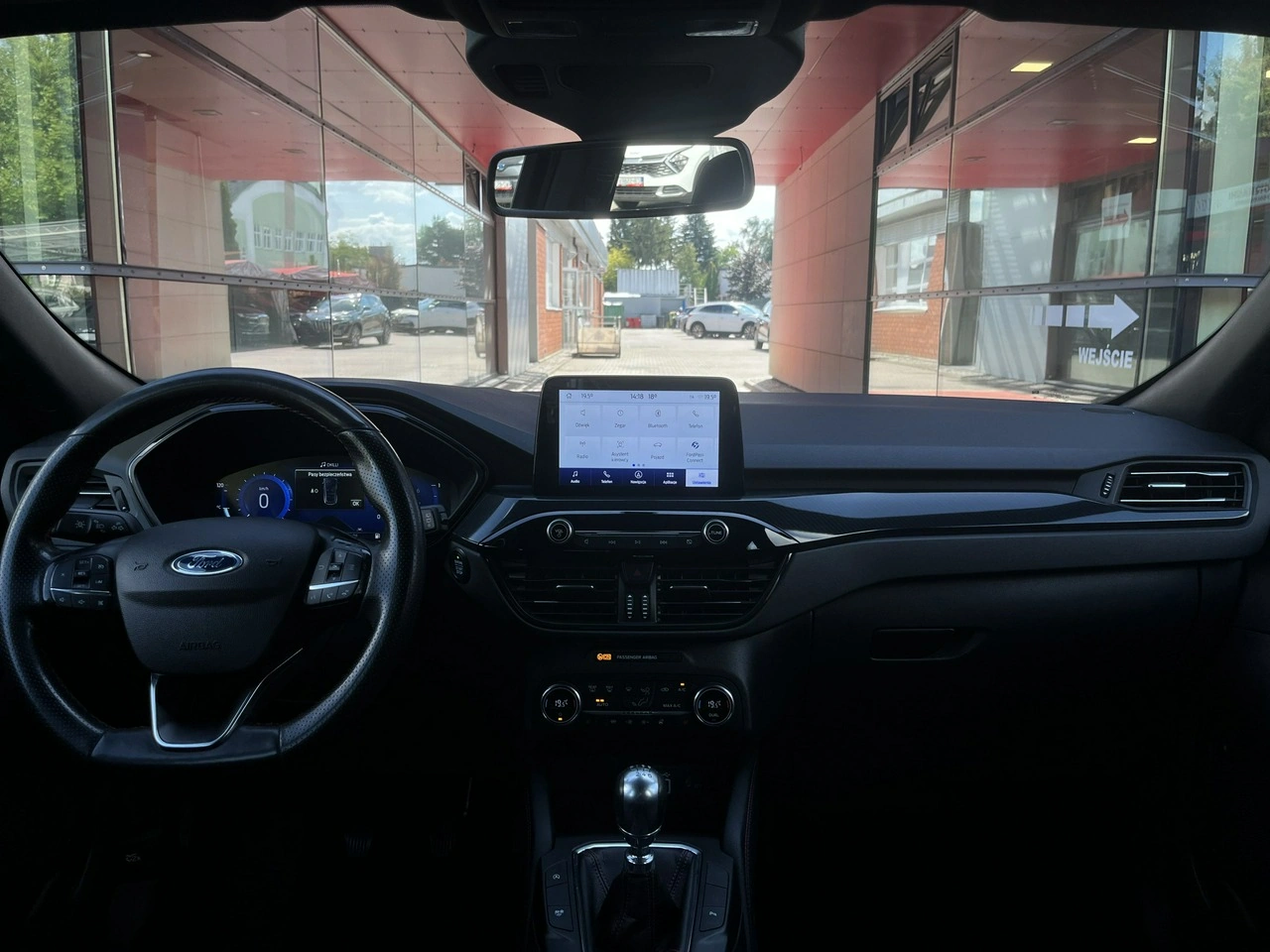 Ford Kuga - Zdjęcie 30