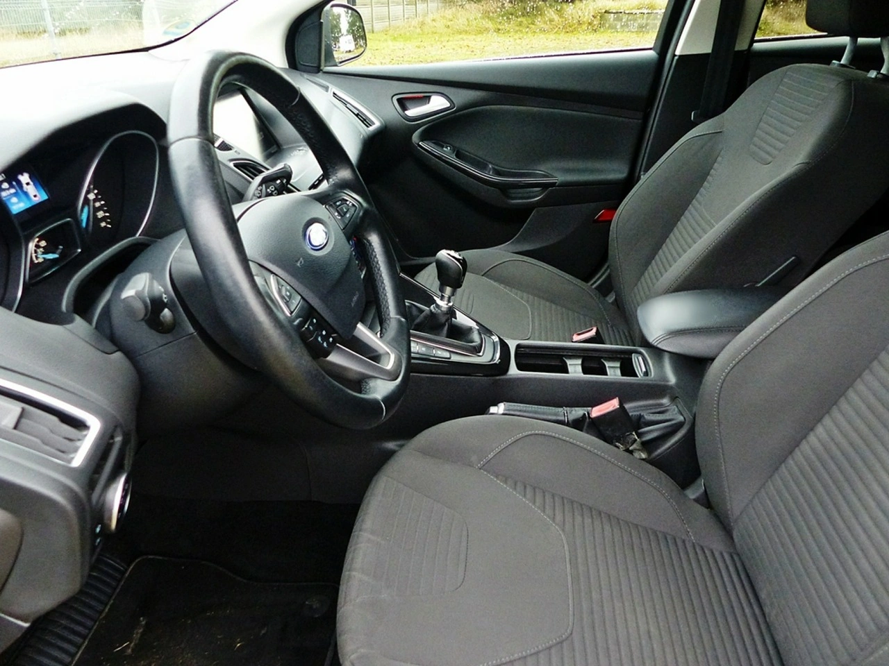Ford Focus - Zdjęcie 17