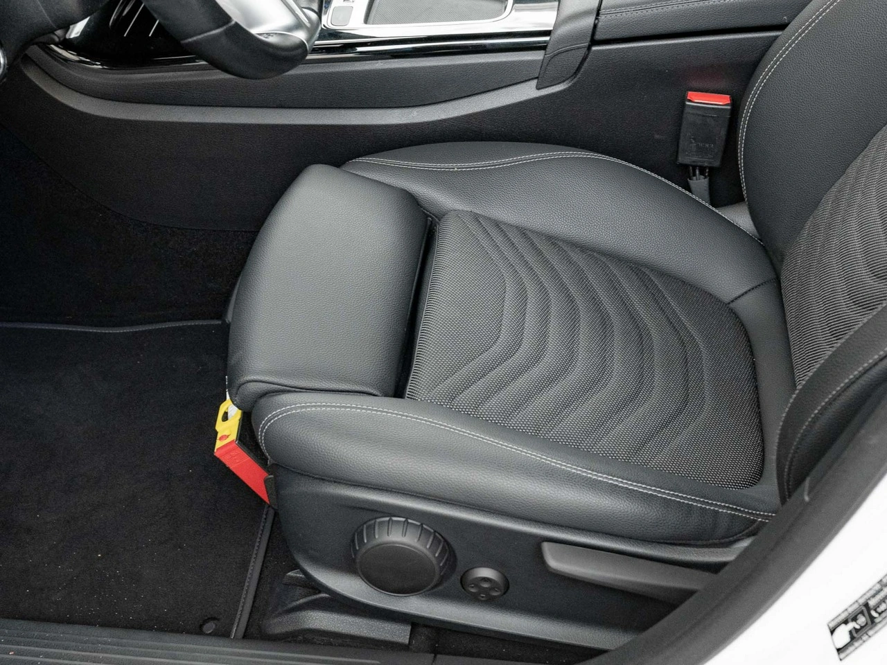 Mercedes A 200 - Zdjęcie 9