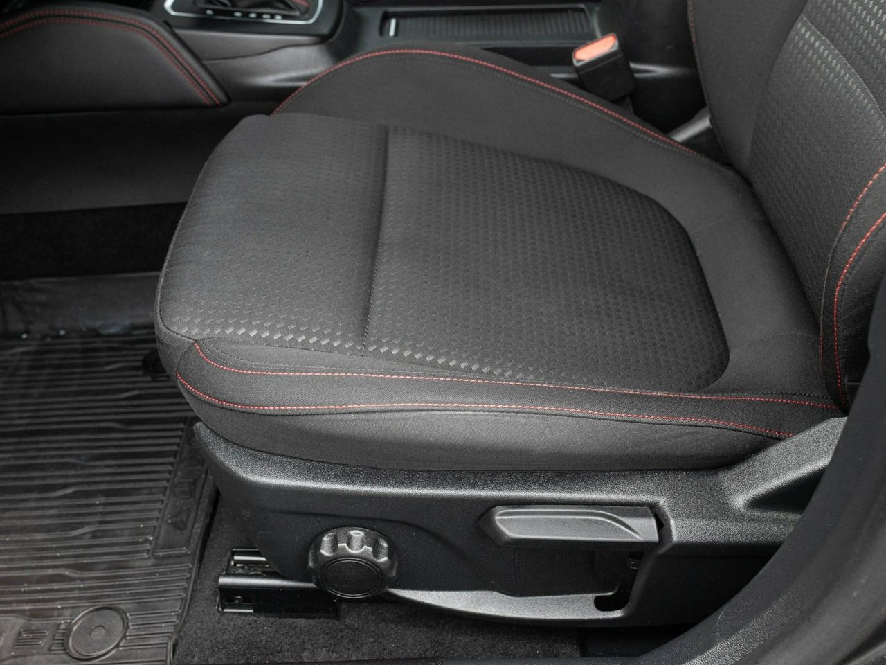 Ford Focus - Zdjęcie 9