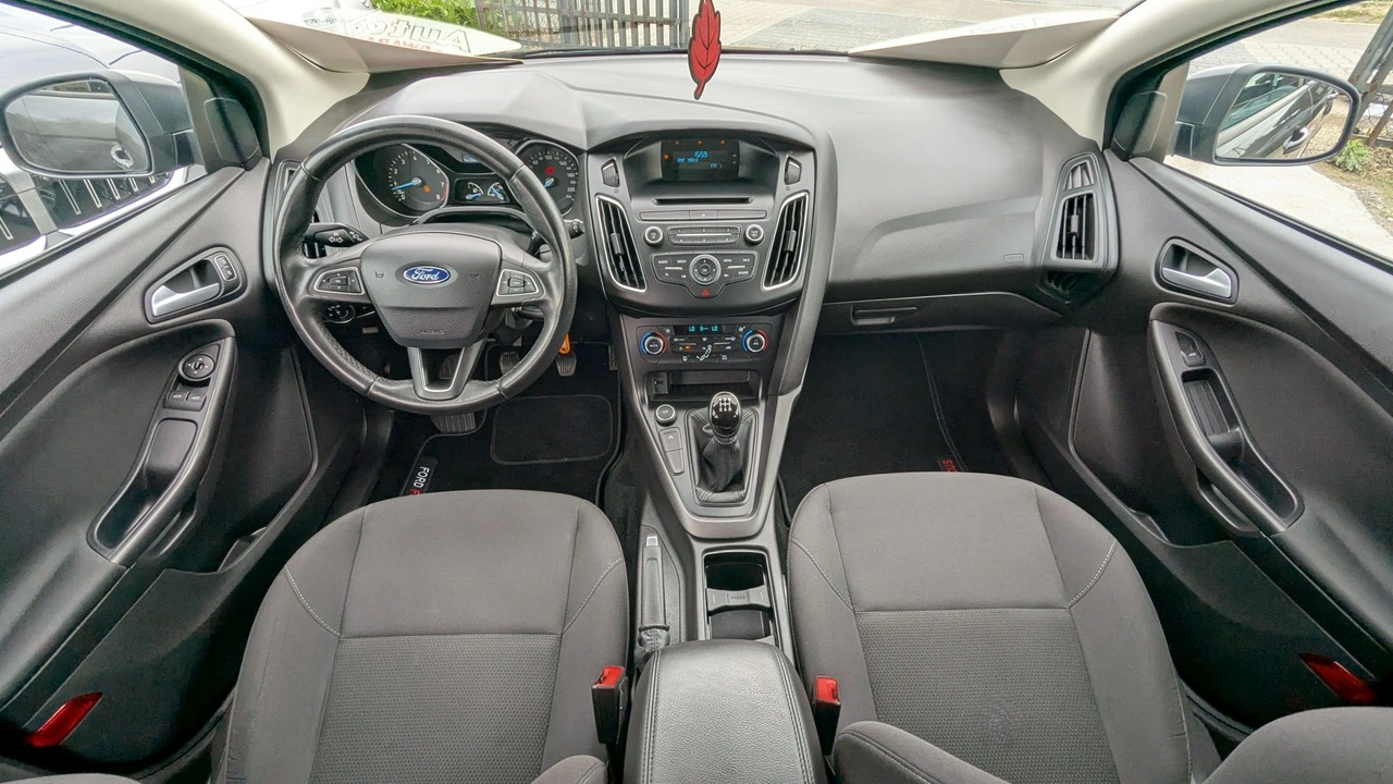 Ford Focus - Zdjęcie 19