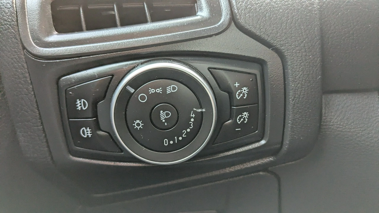 Ford Focus - Zdjęcie 25