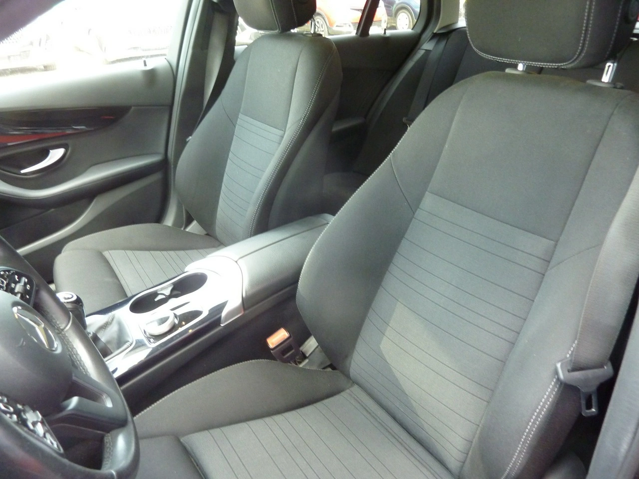 Mercedes C 200 - Zdjęcie 9