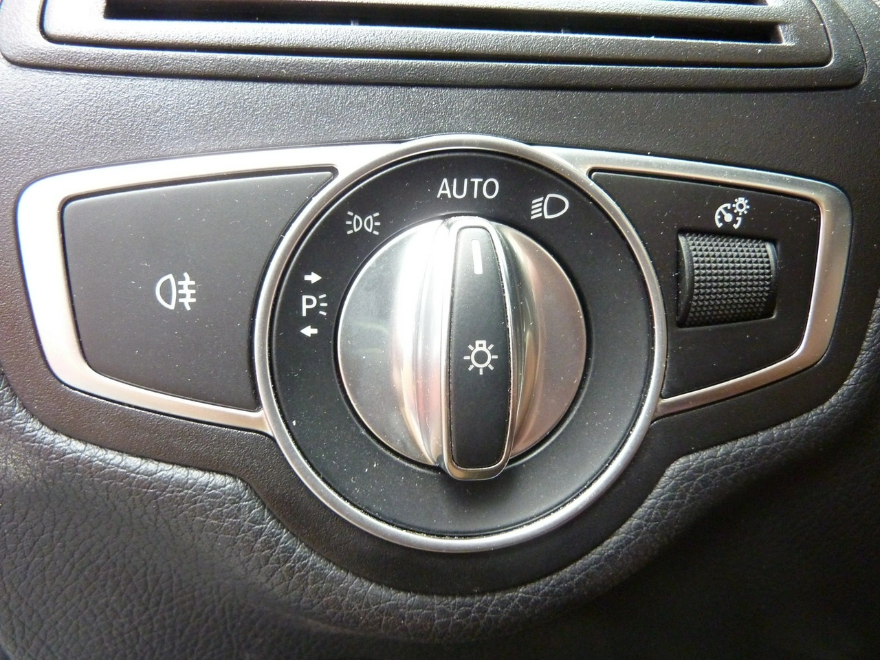 Mercedes C 200 - Zdjęcie 31