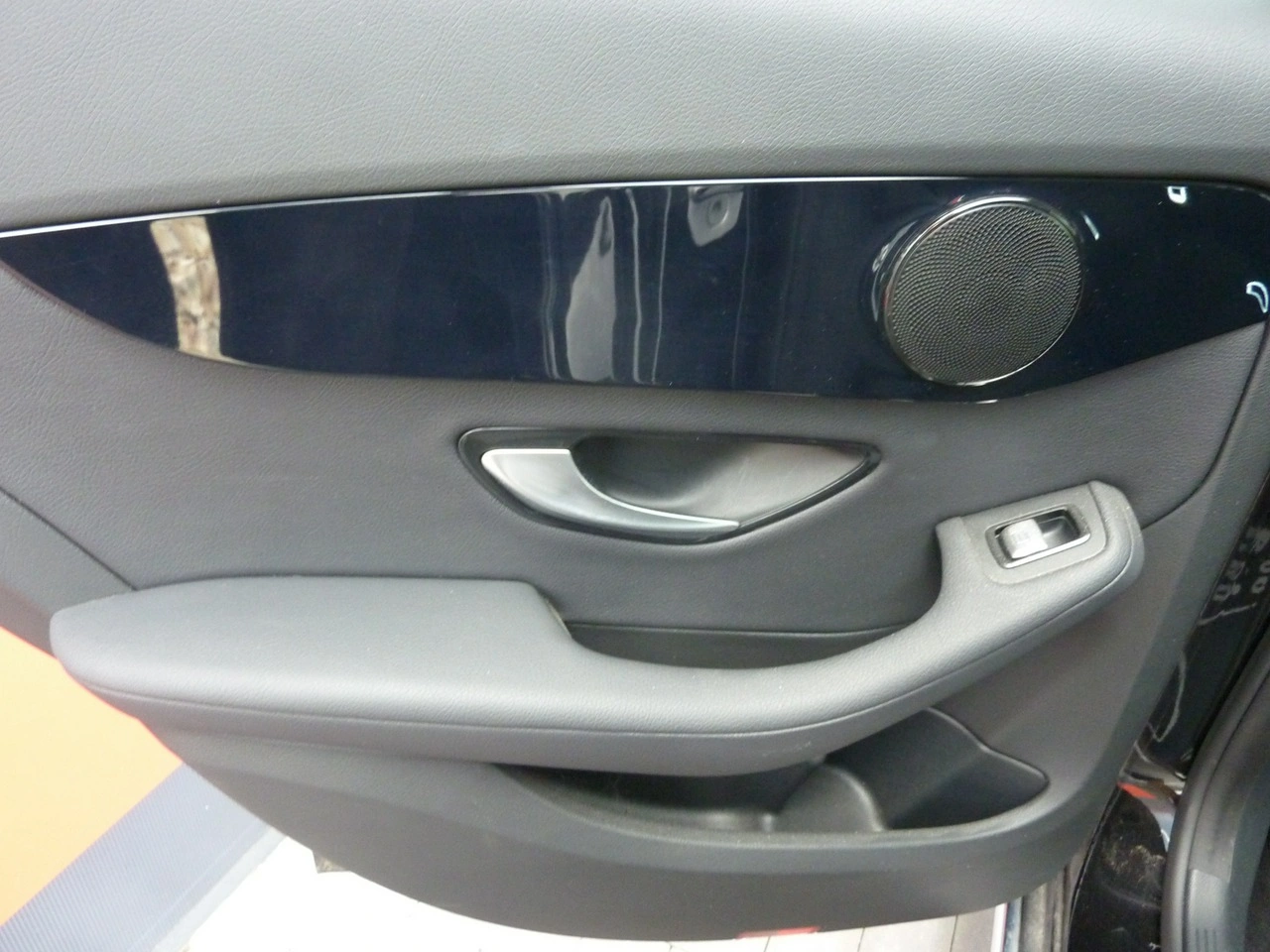 Mercedes C 200 - Zdjęcie 28
