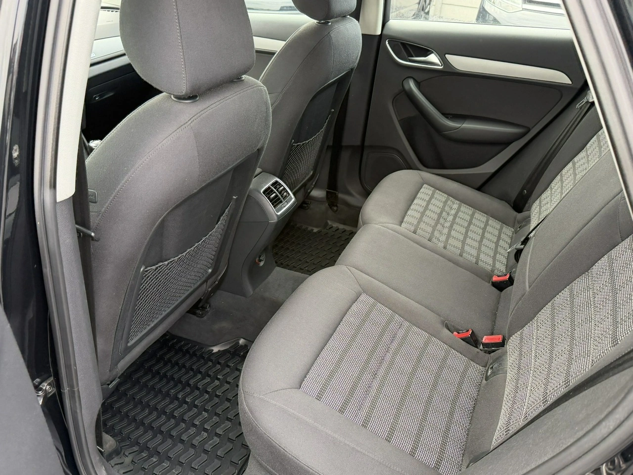 Audi Q3 - Zdjęcie 8