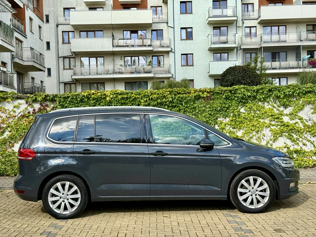 Volkswagen Touran - Zdjęcie 10