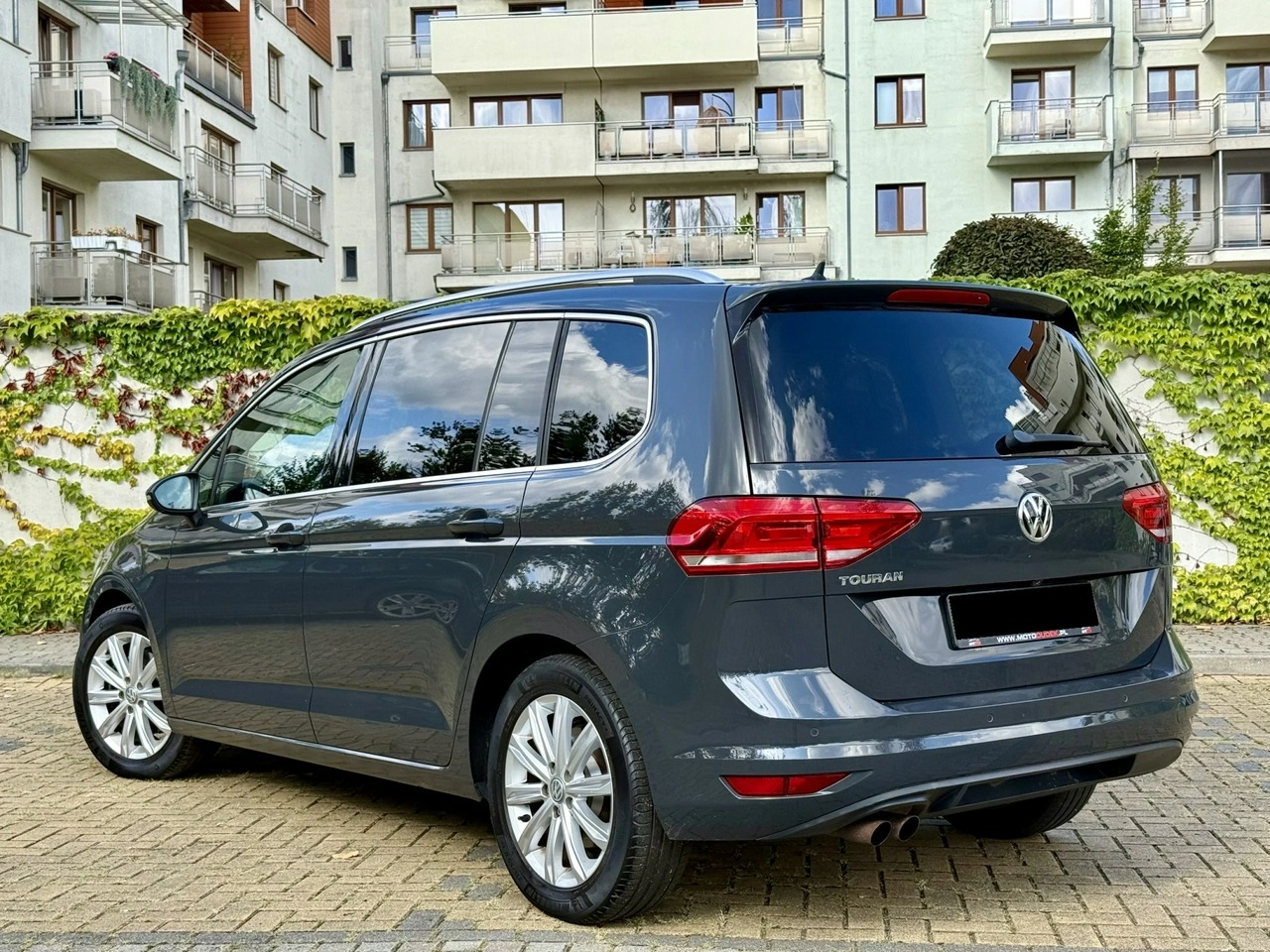 Volkswagen Touran - Zdjęcie 1