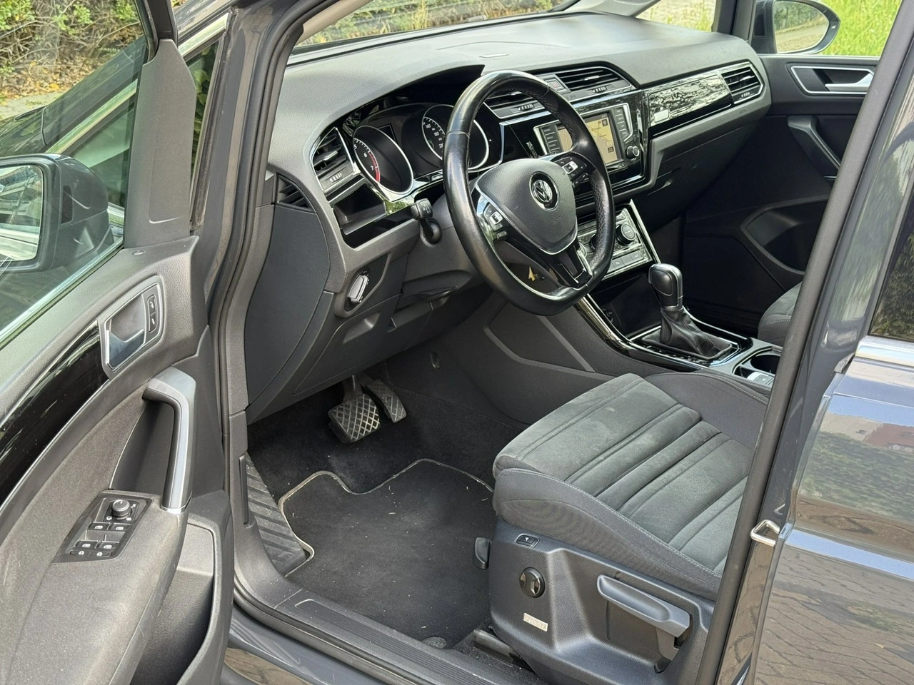 Volkswagen Touran - Zdjęcie 4