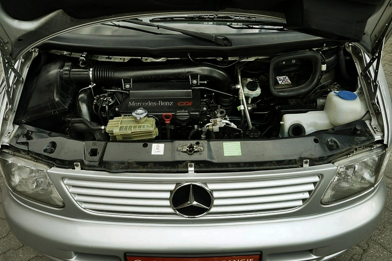 Mercedes V 220 - Zdjęcie 11