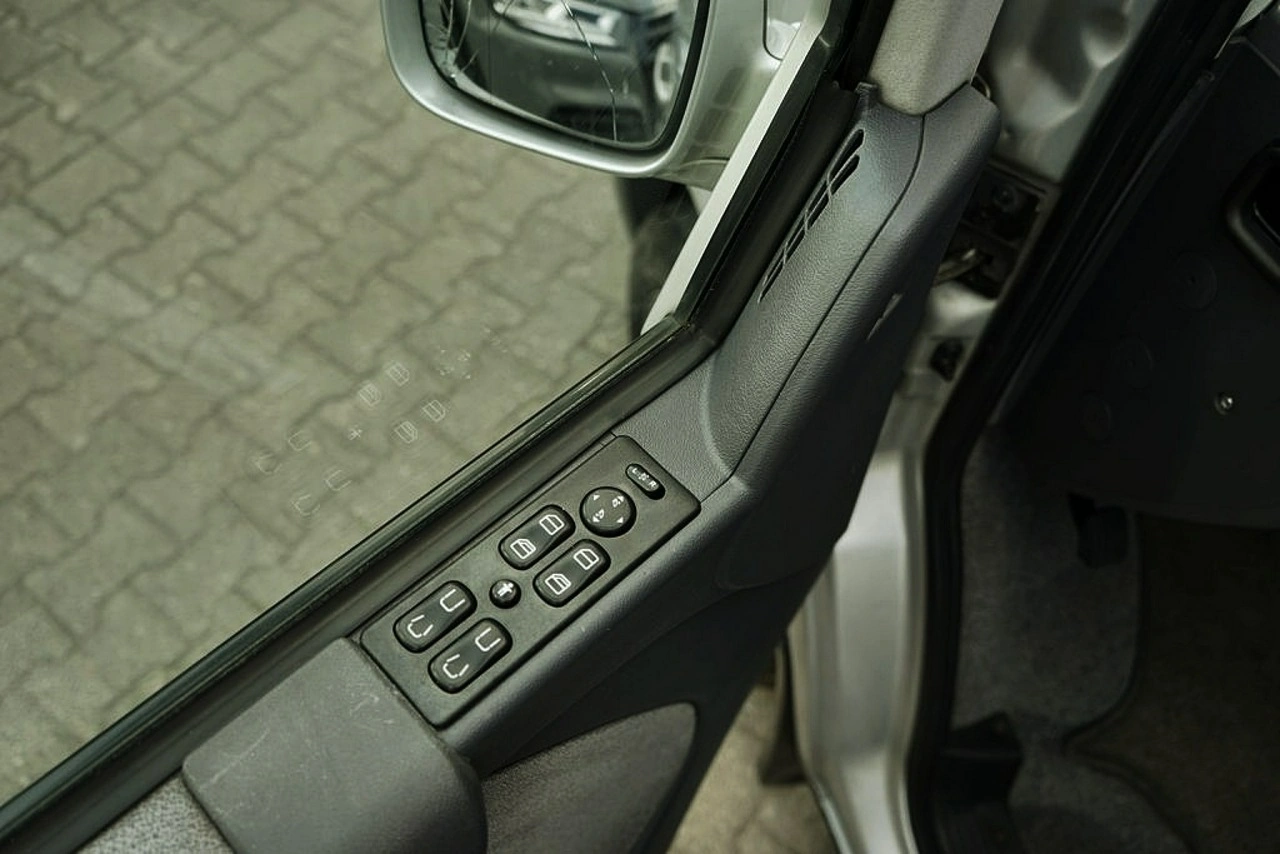 Mercedes V 220 - Zdjęcie 12