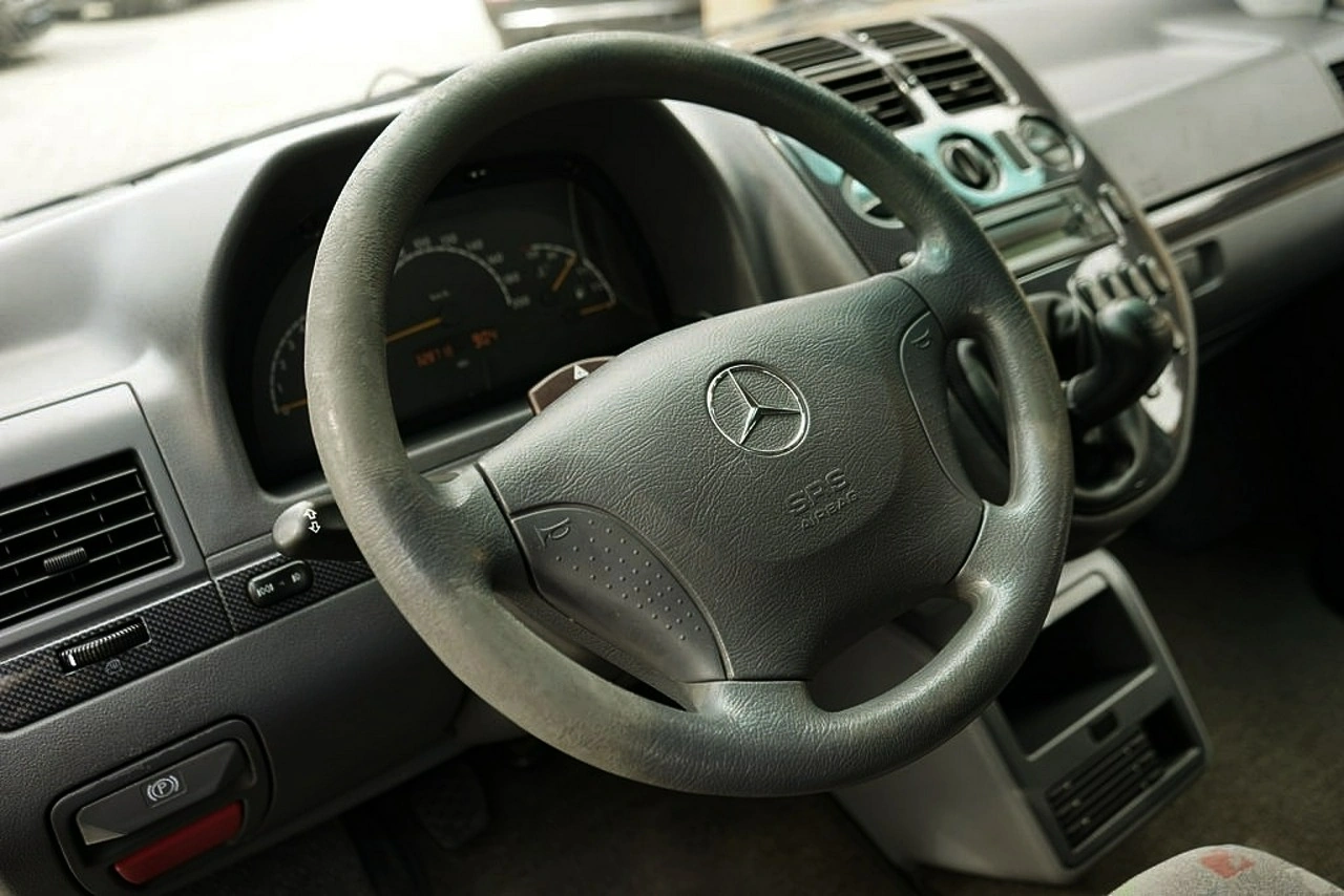 Mercedes V 220 - Zdjęcie 17