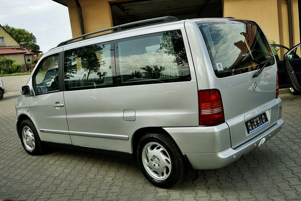 Mercedes V 220 - Zdjęcie 2