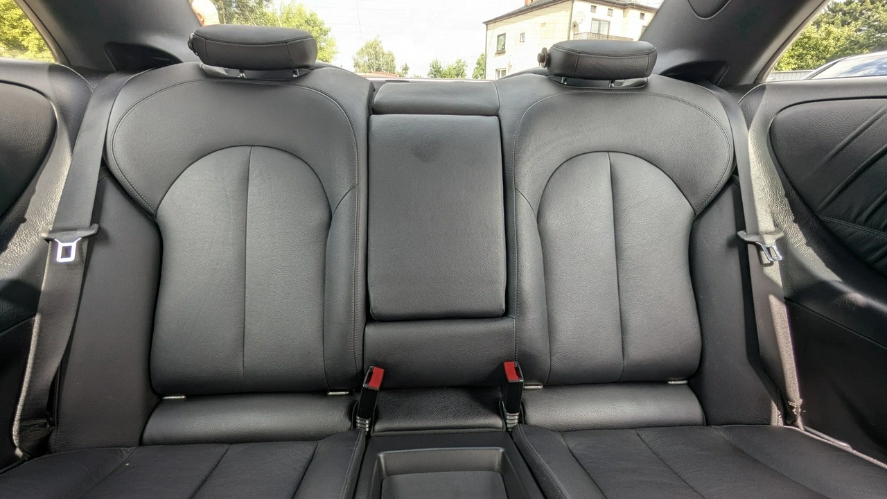 Mercedes CLK 220 - Zdjęcie 18
