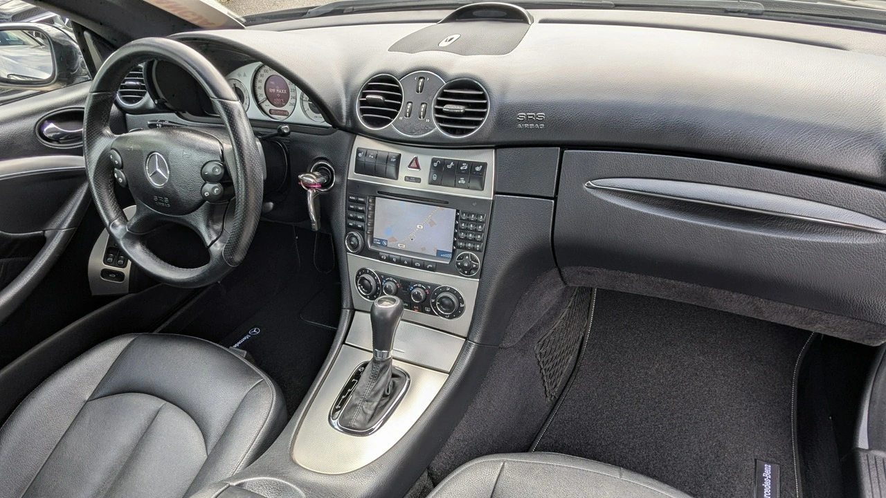 Mercedes CLK 220 - Zdjęcie 23