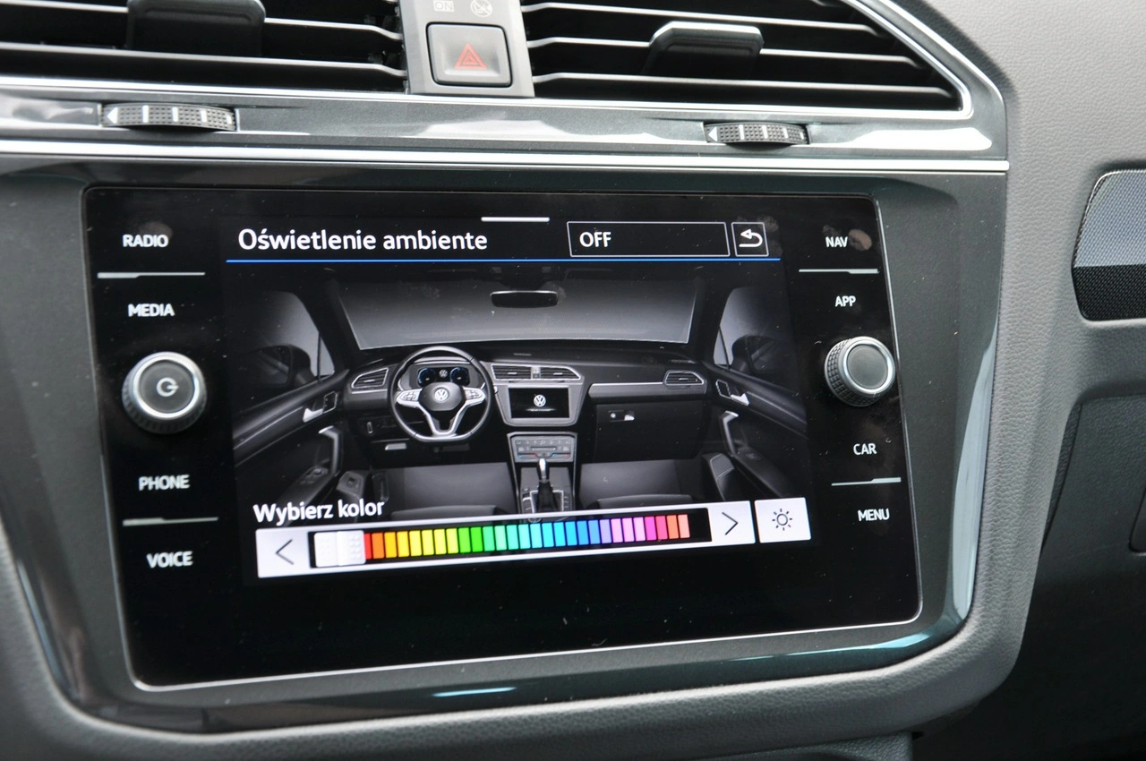 Volkswagen Tiguan - Zdjęcie 22