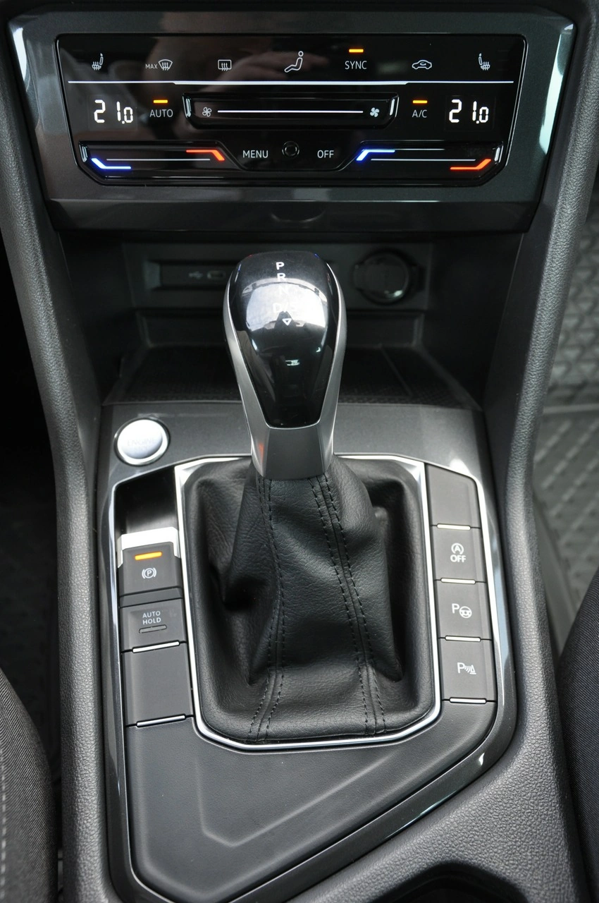 Volkswagen Tiguan - Zdjęcie 24