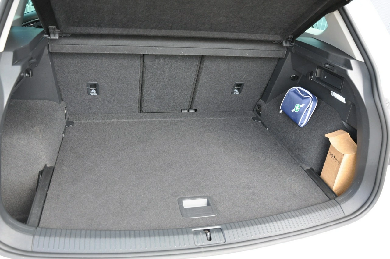 Volkswagen Tiguan - Zdjęcie 28