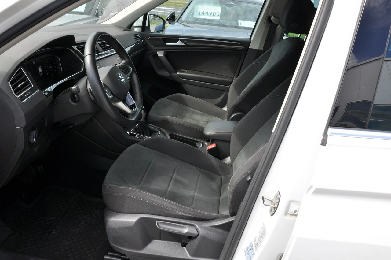 Volkswagen Tiguan - Zdjęcie 8