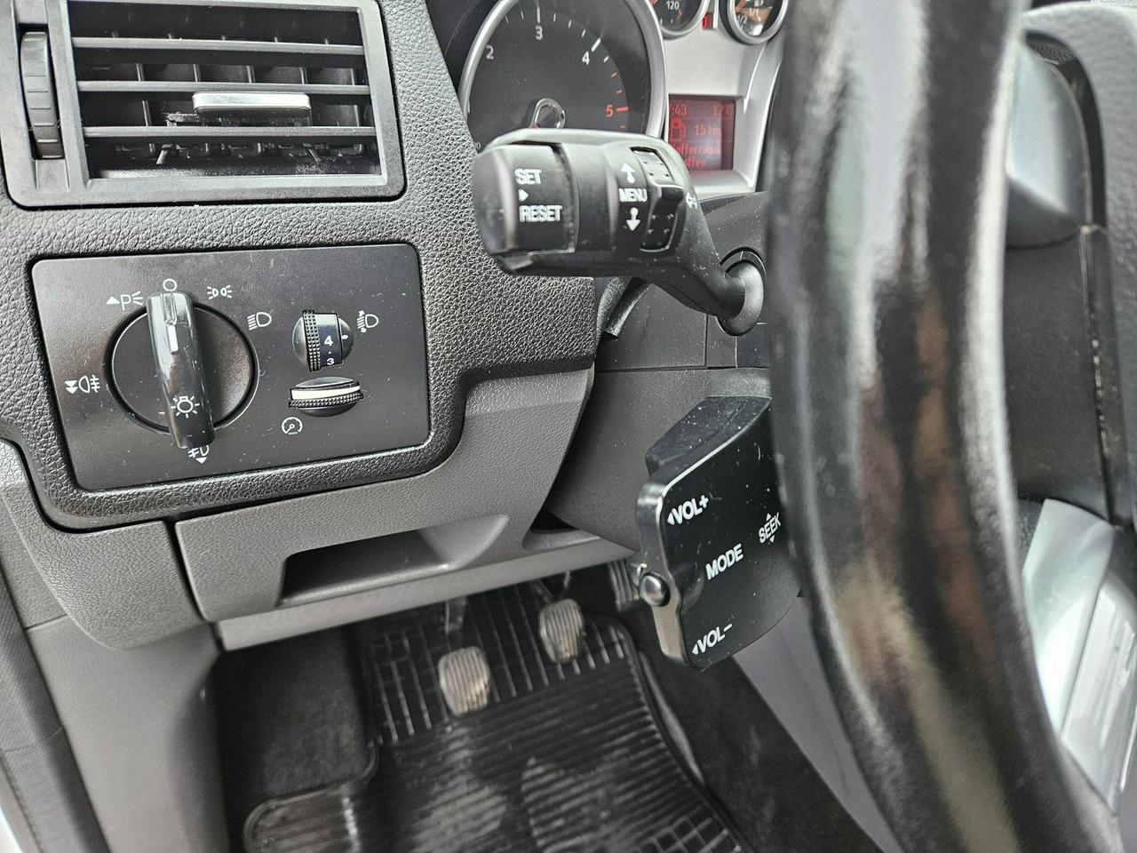 Ford Kuga - Zdjęcie 13