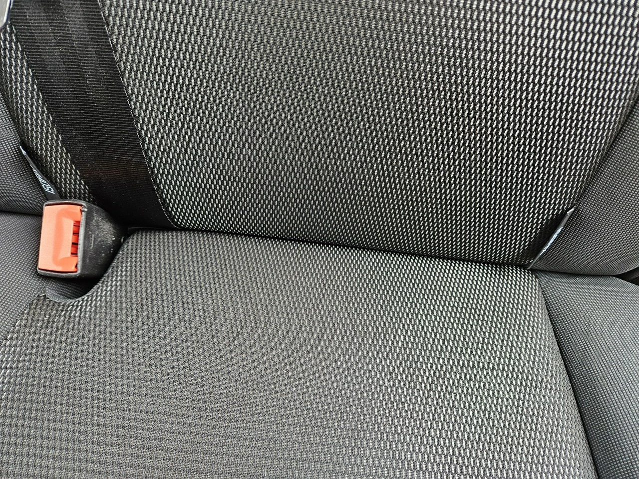 Ford Kuga - Zdjęcie 16