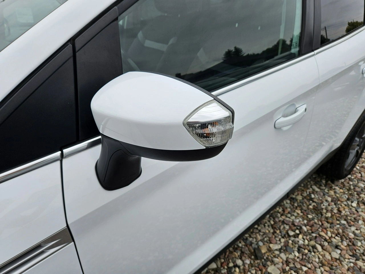 Ford Kuga - Zdjęcie 19