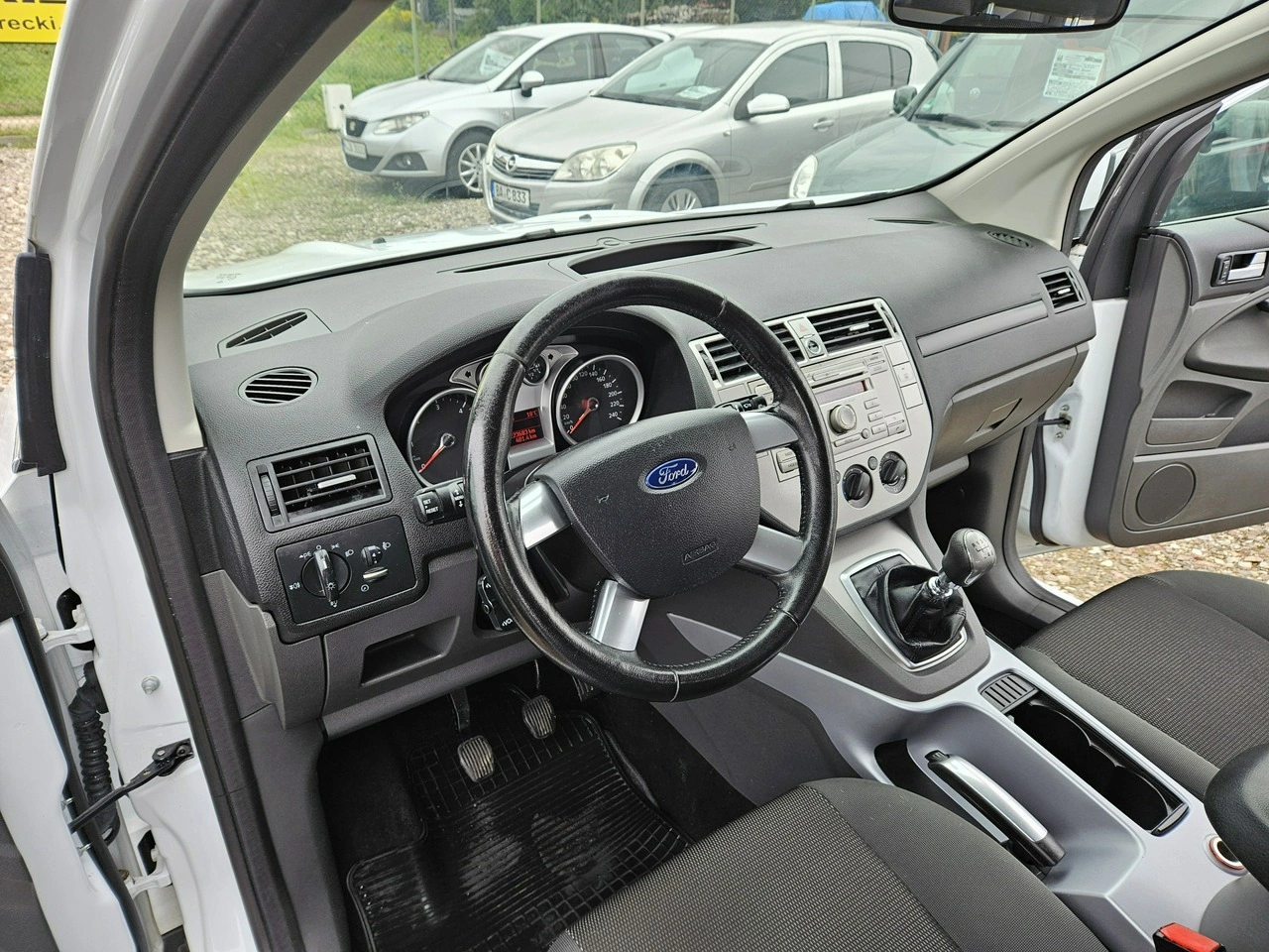 Ford Kuga - Zdjęcie 7