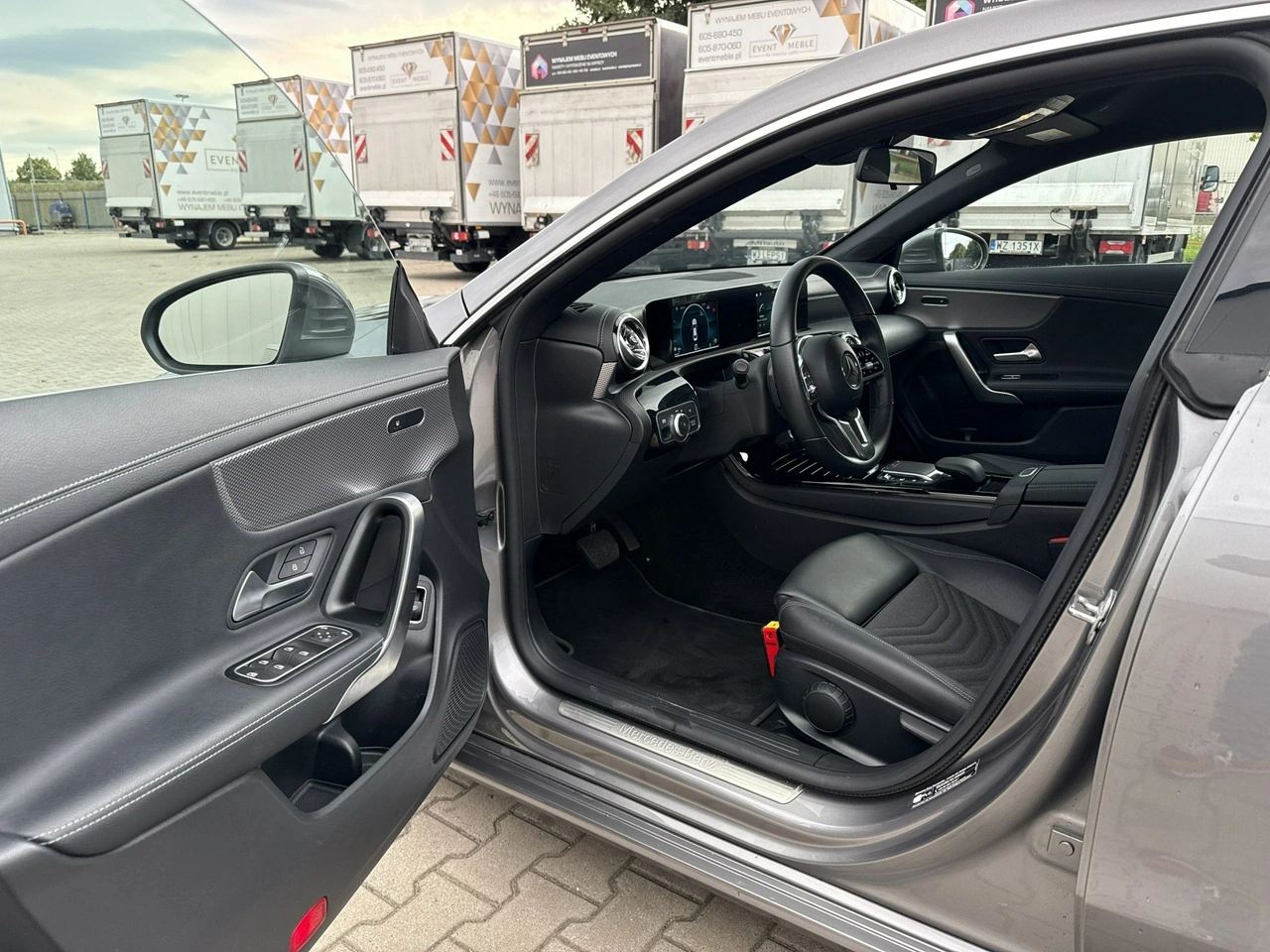 Mercedes CLA 180 - Zdjęcie 9