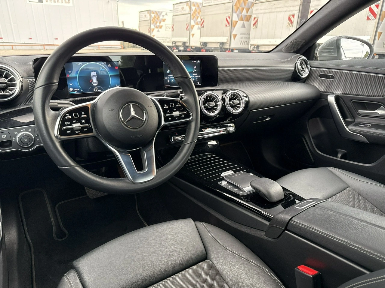 Mercedes CLA 180 - Zdjęcie 12