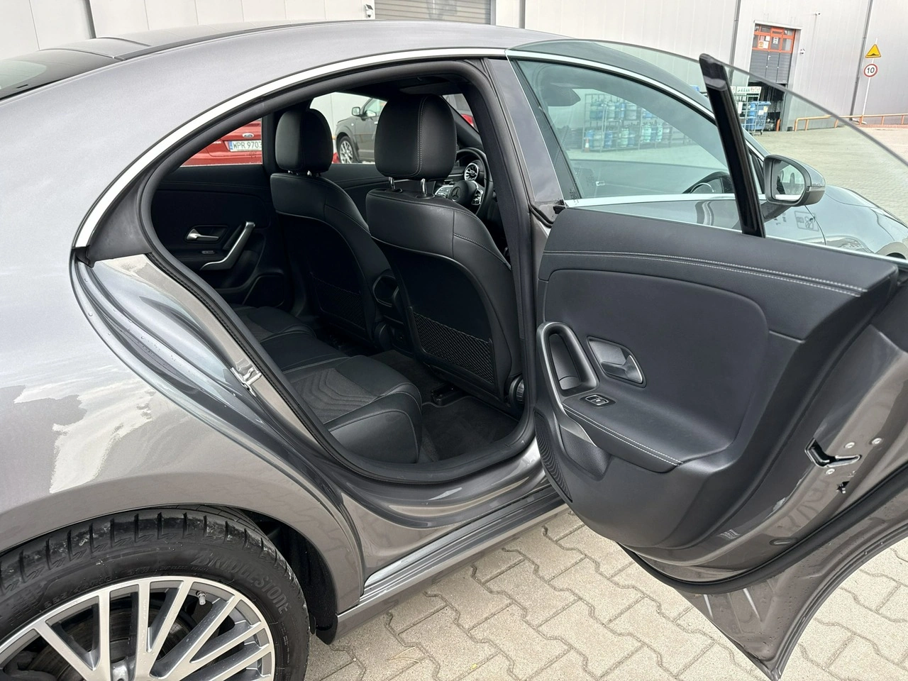 Mercedes CLA 180 - Zdjęcie 16