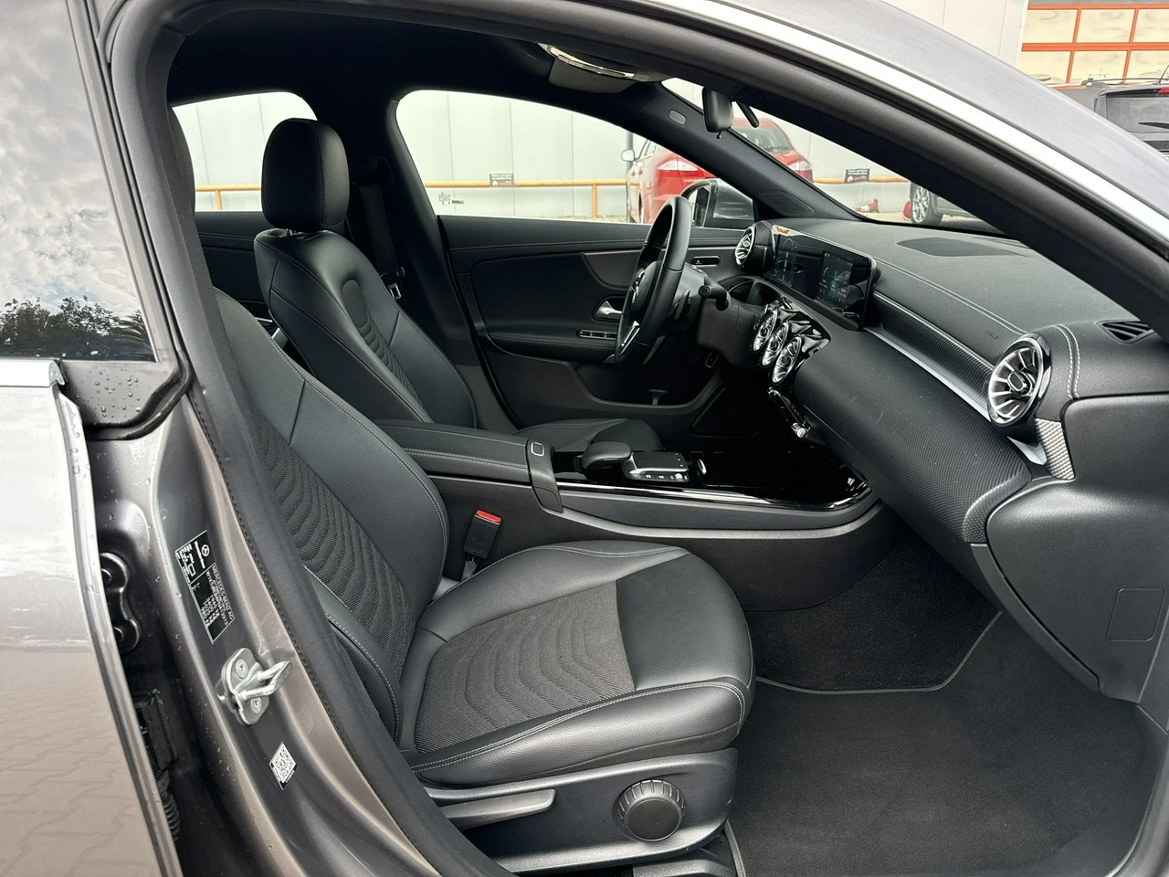 Mercedes CLA 180 - Zdjęcie 19