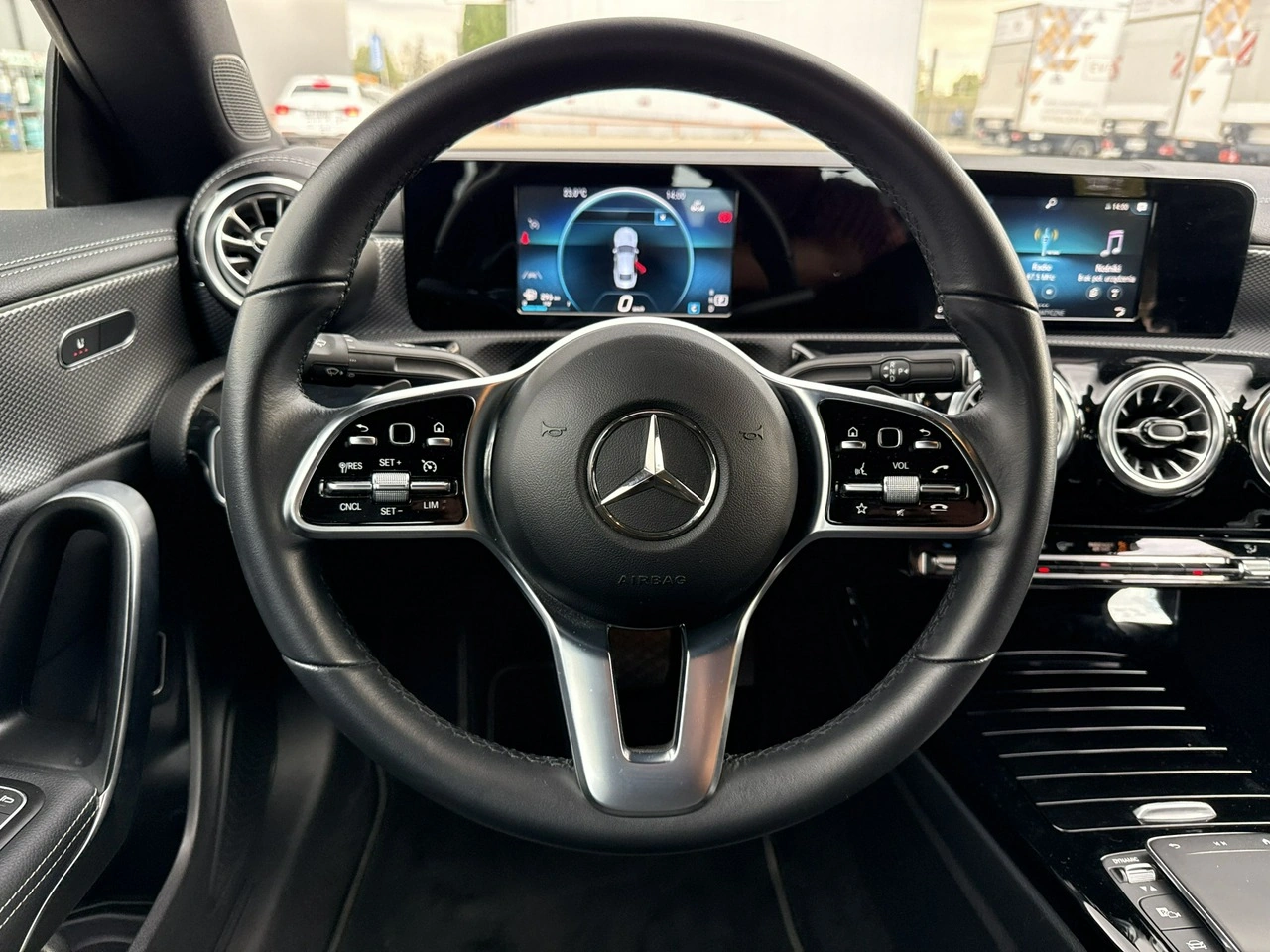Mercedes CLA 180 - Zdjęcie 24