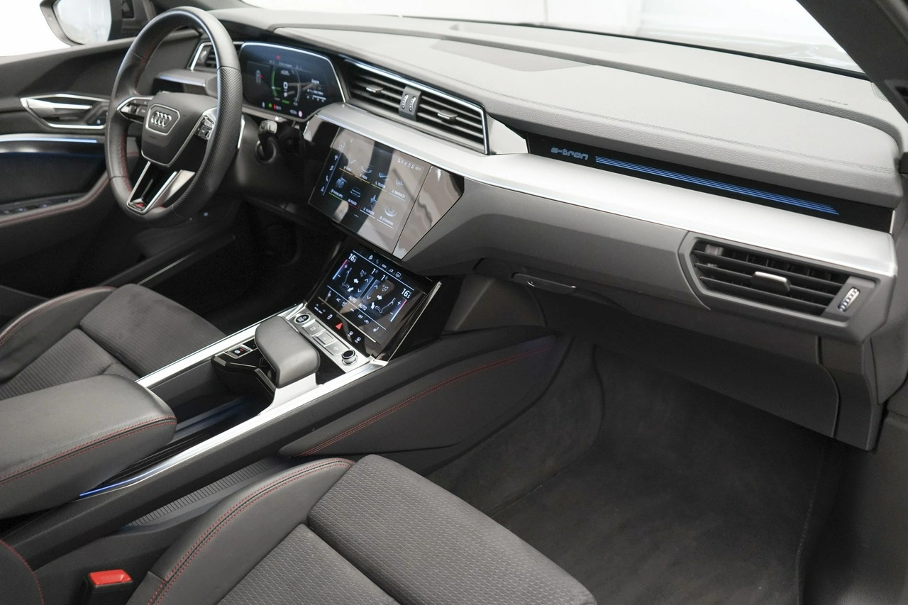 Audi Q8 e-tron - Zdjęcie 20