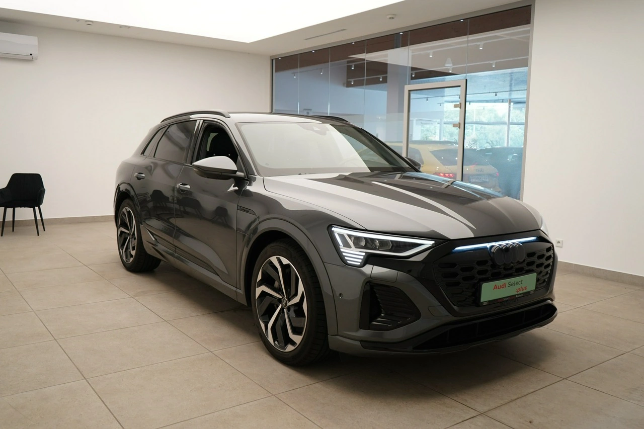 Audi Q8 e-tron - Zdjęcie 36
