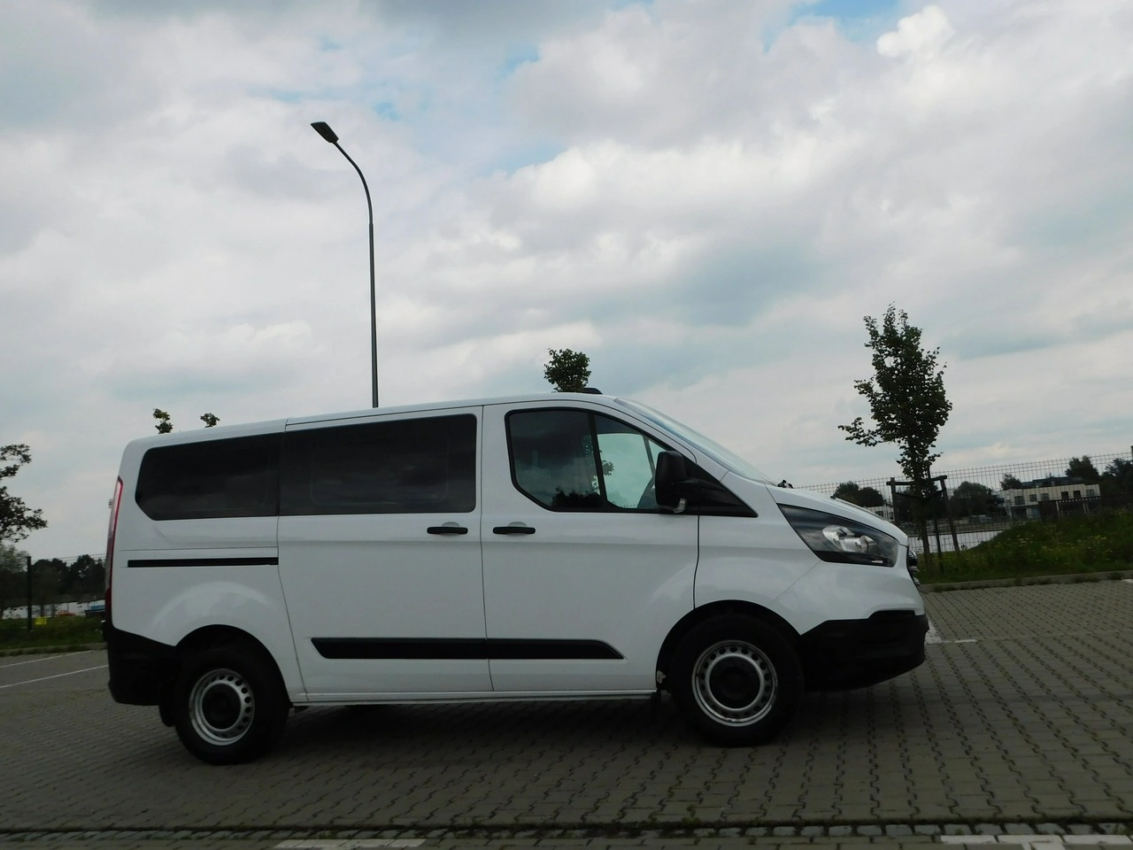 Ford Transit Custom - Zdjęcie 10