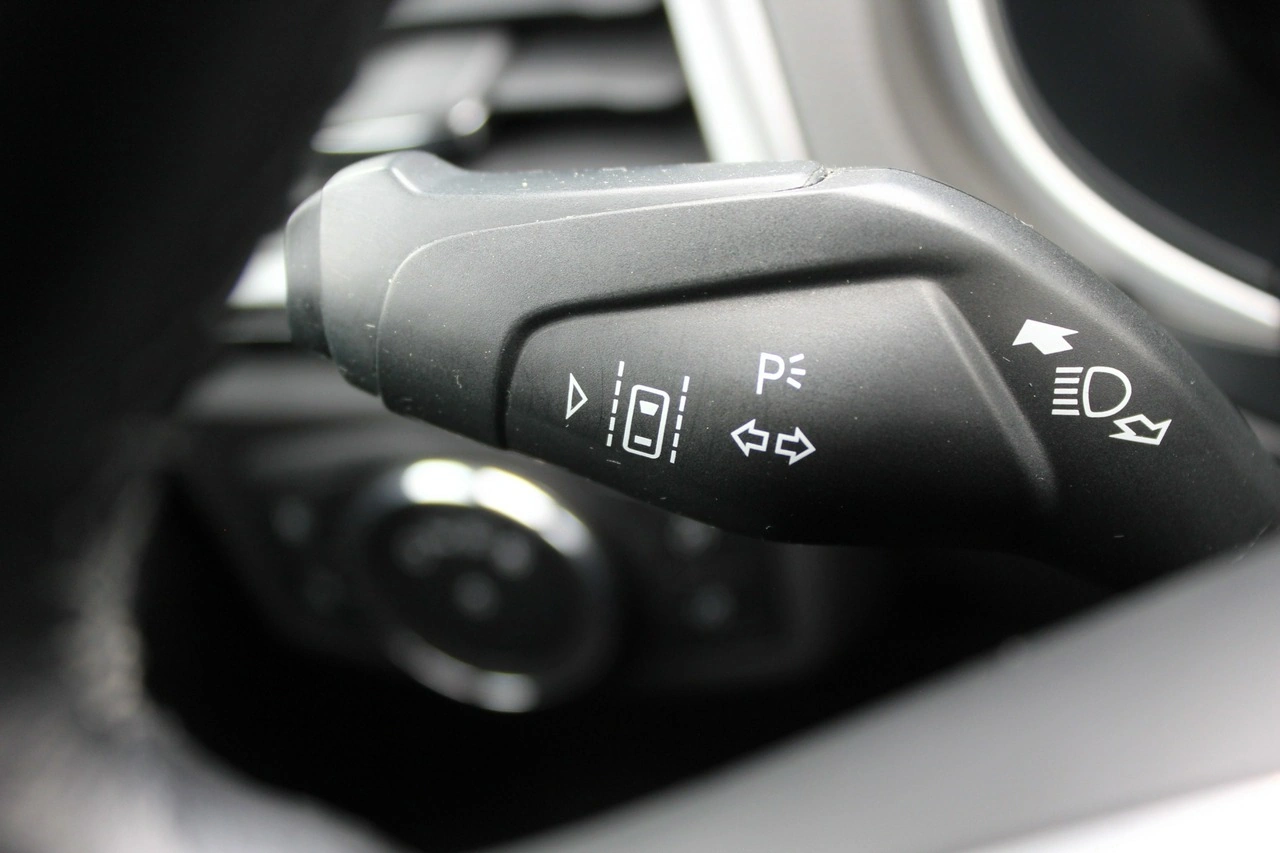 Ford Mondeo SW - Zdjęcie 26