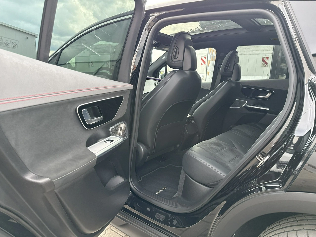 Mercedes EQE - Zdjęcie 14