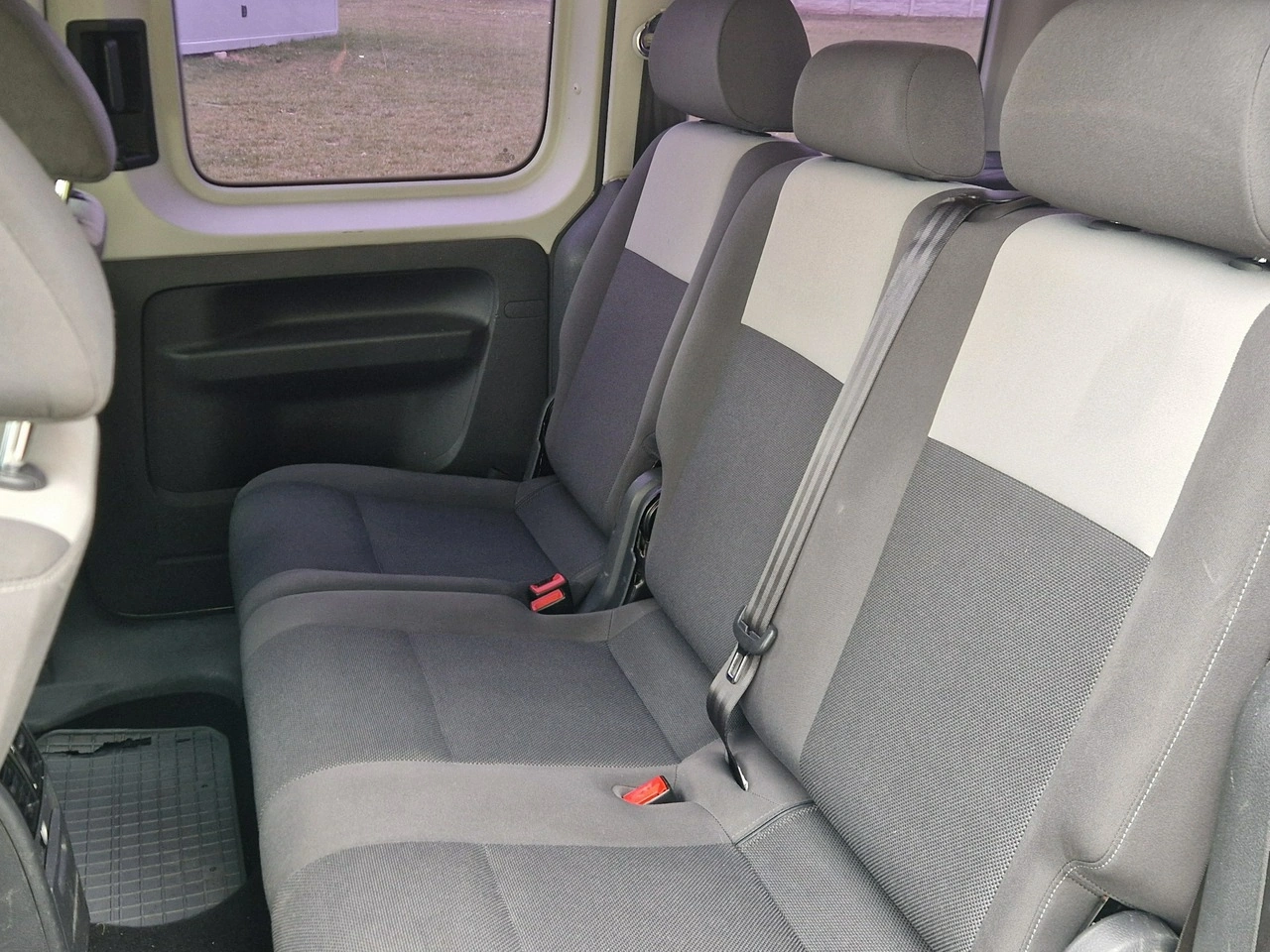 Volkswagen Caddy - Zdjęcie 24