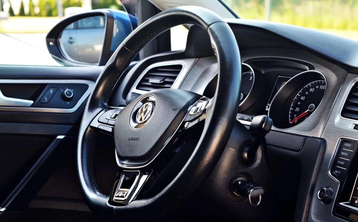 Volkswagen Golf - Zdjęcie 8