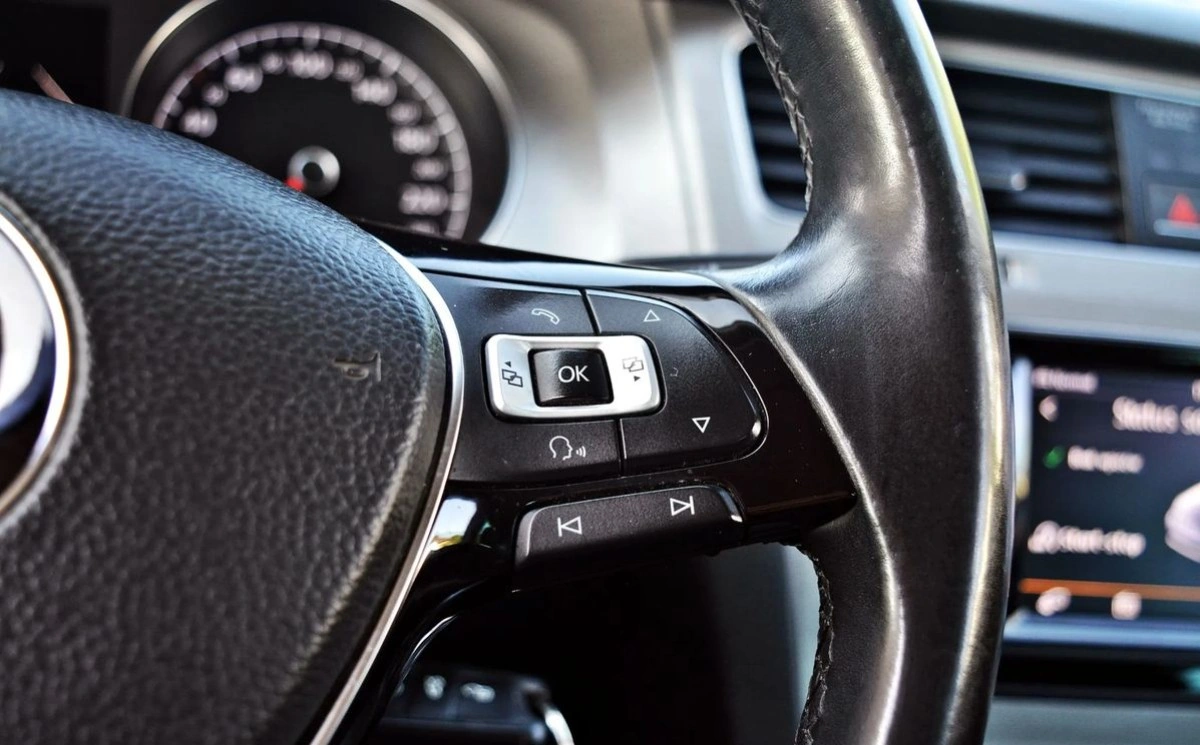 Volkswagen Golf - Zdjęcie 16